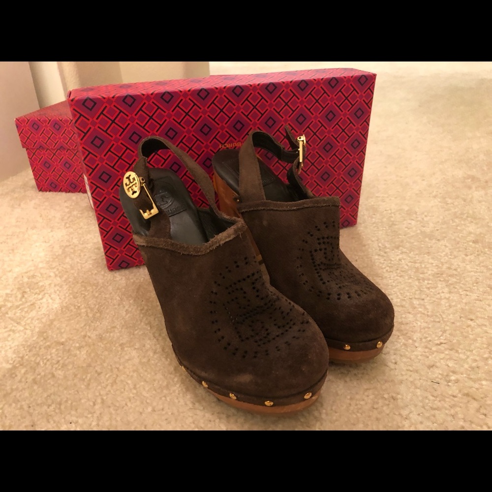 Tory Burch Clogs. Brown suede. Used.
